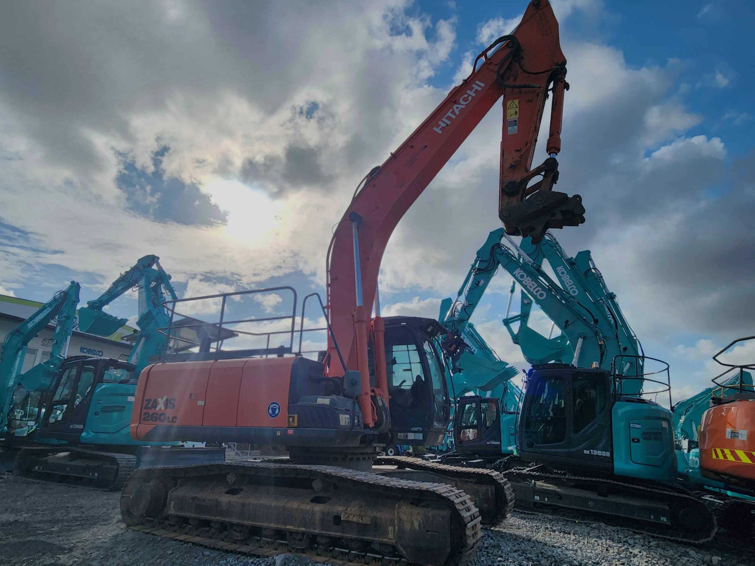 HITACHI ZX260LC-5B EXCAVATOR - Meltrac Machinery