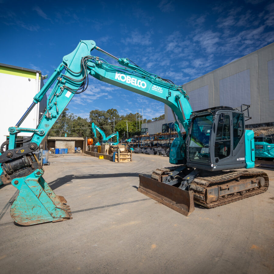 KOBELCO SK135SR-7 EXCAVATOR