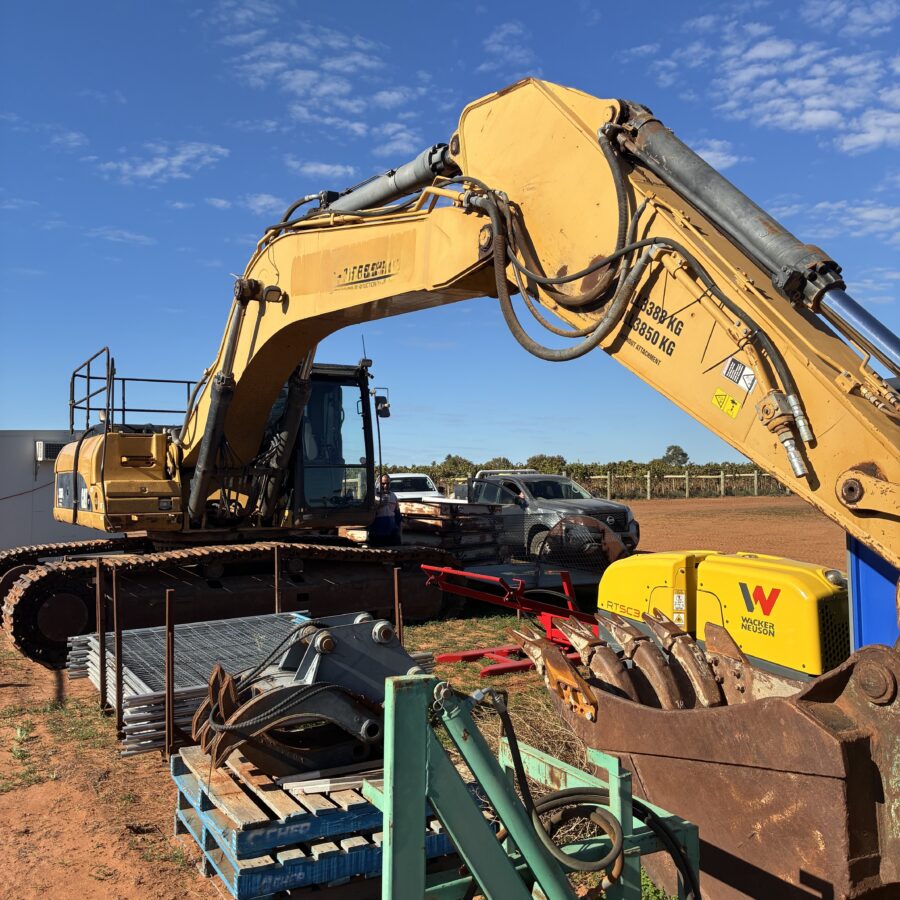 CATERPILLAR 336D EXCAVATOR