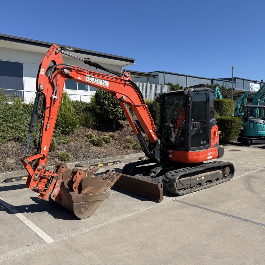 KUBOTA KX057-4 EXCAVATOR